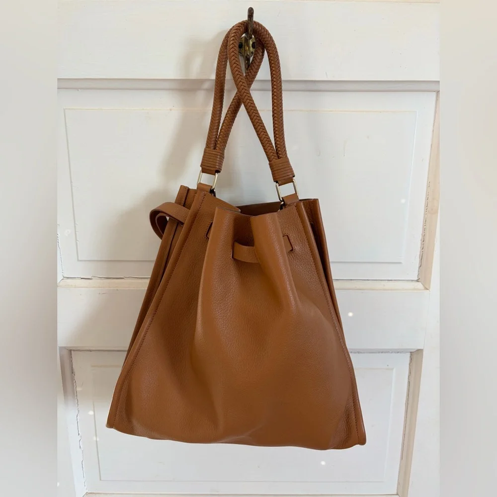 Tamara Mellon Vitello Kiss Bucket Bag - Picture 3 of 10